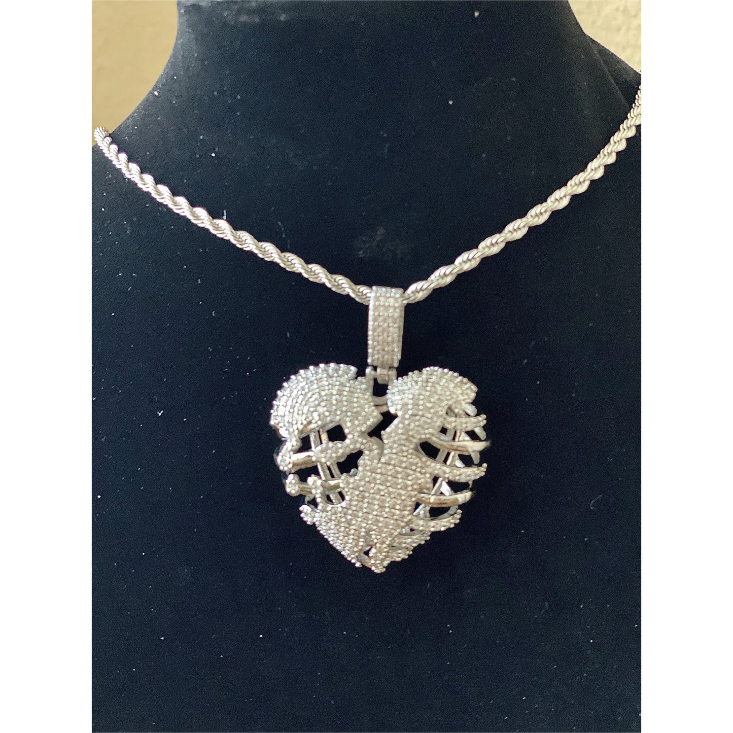 Skeleton Heart
