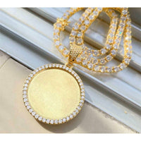 Round Moissanite Picture Pendant