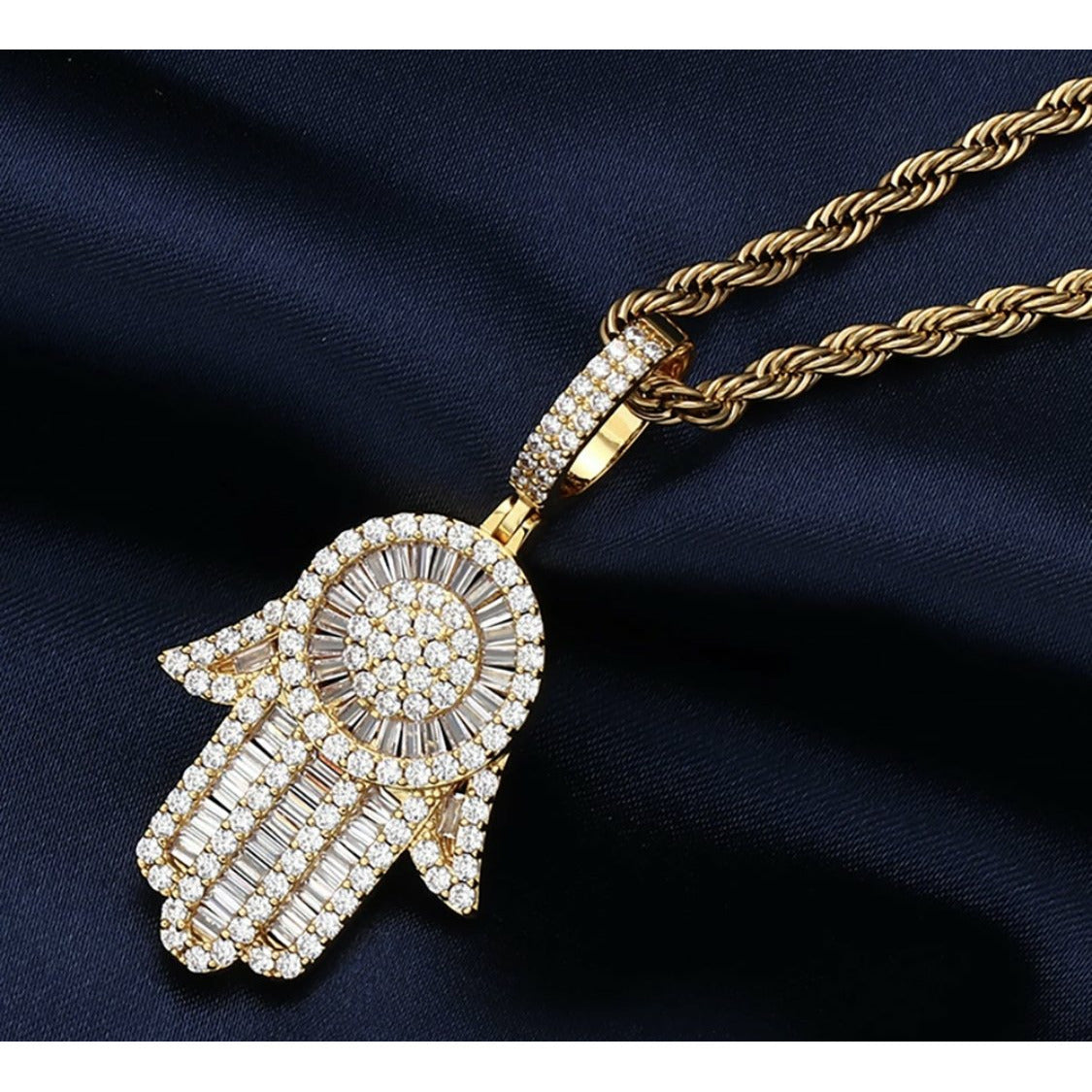 Large 18k Gold Hamsa Pendant