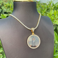 Round Moissanite Picture Pendant