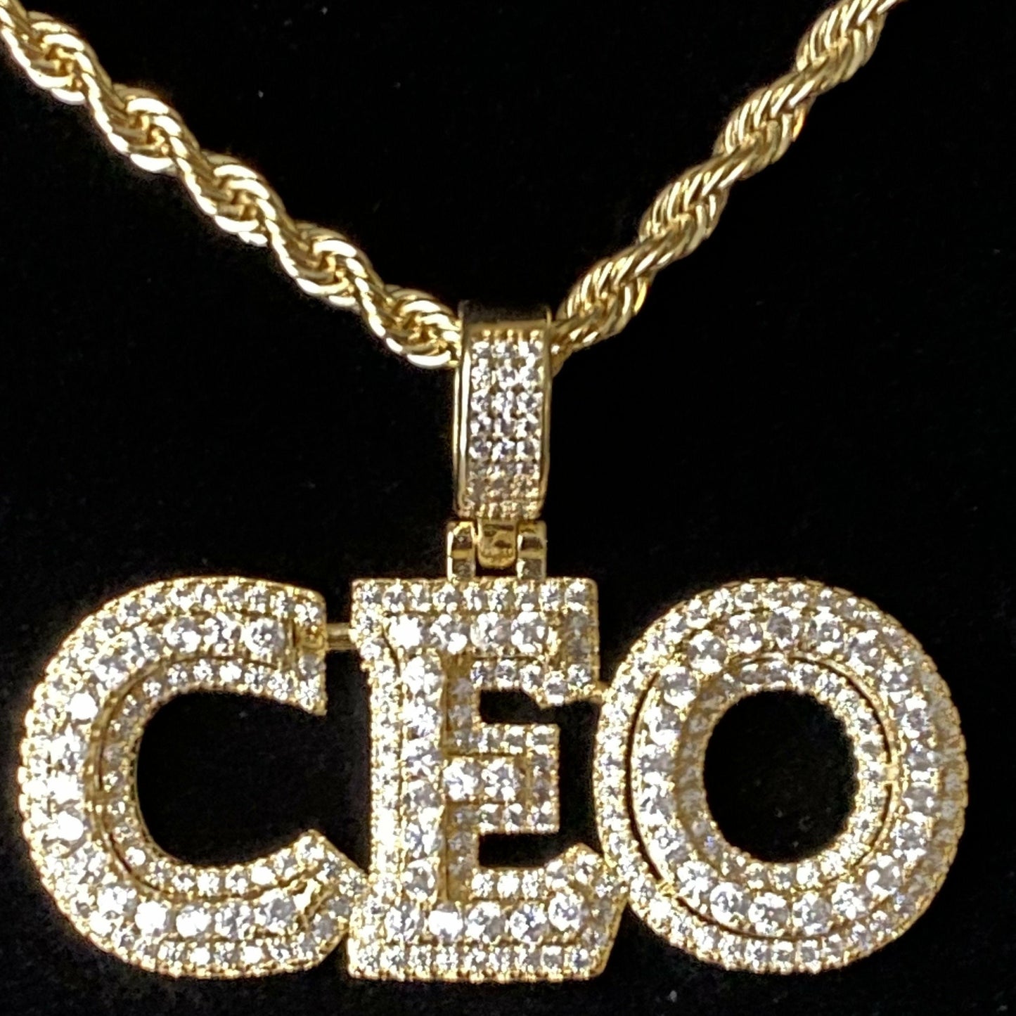 CEO Pendant